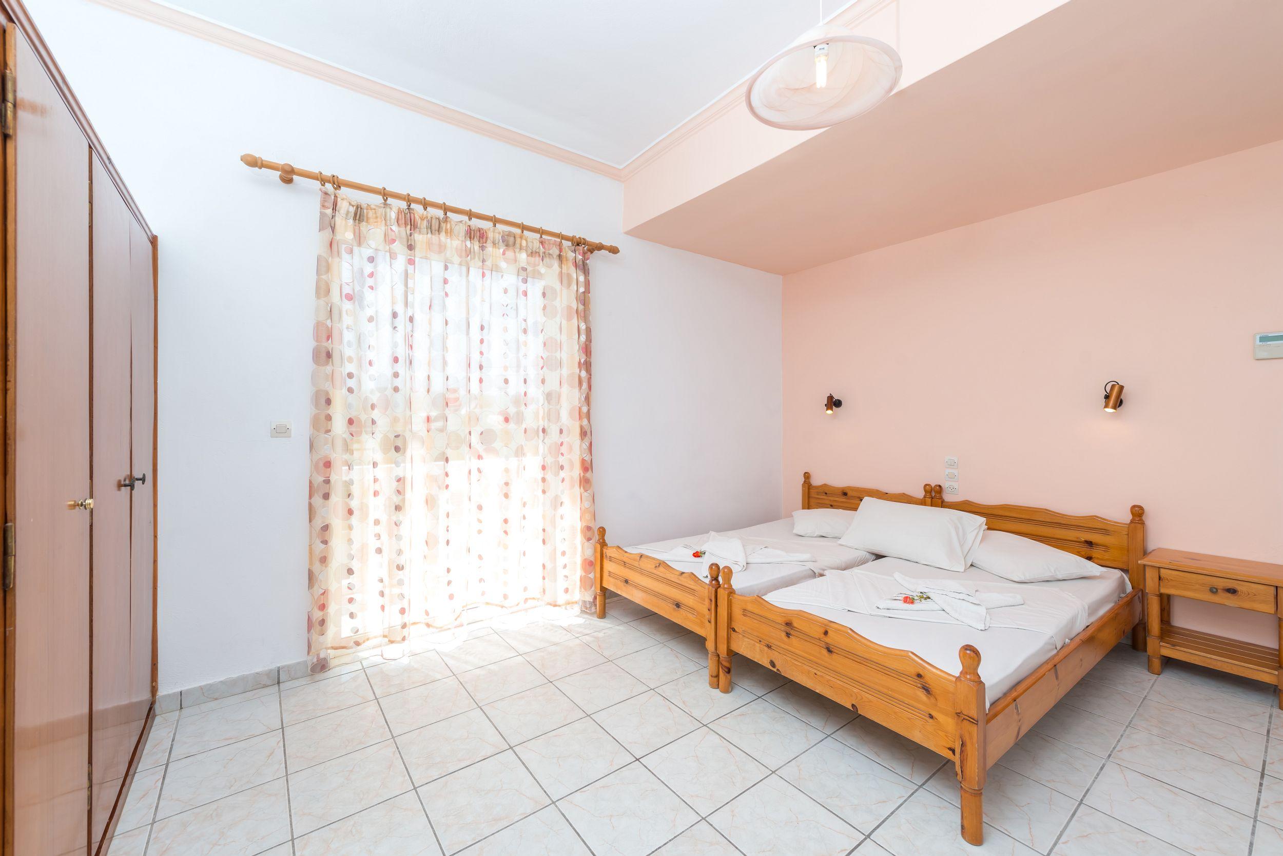 Athina Apartments Zakynthos Town Exterior photo