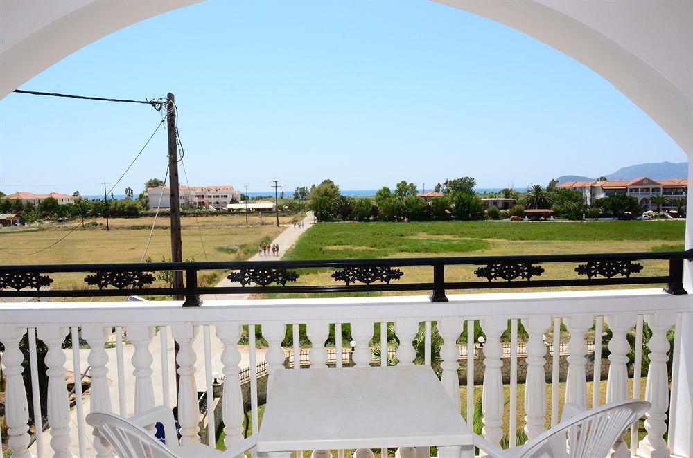 Athina Apartments Zakynthos Town Exterior photo