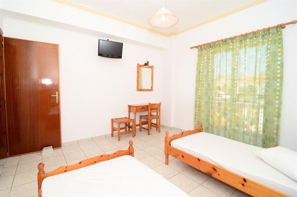 Athina Apartments Zakynthos Town Exterior photo
