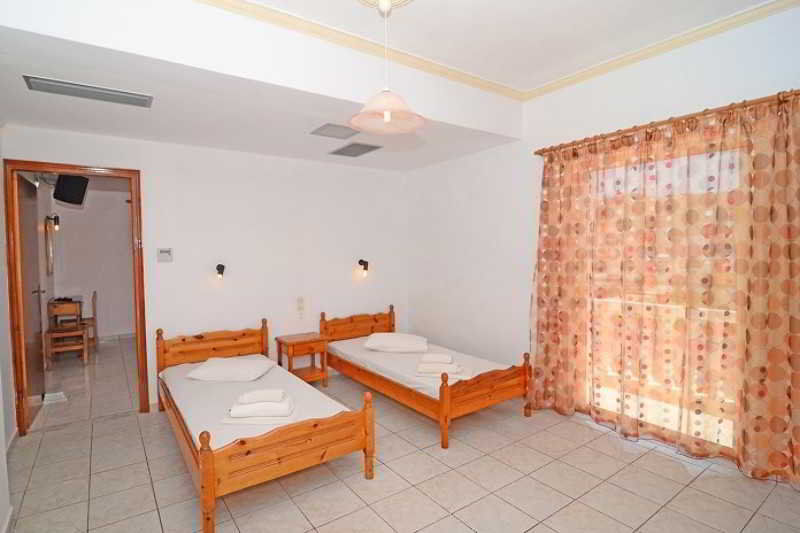 Athina Apartments Zakynthos Town Exterior photo