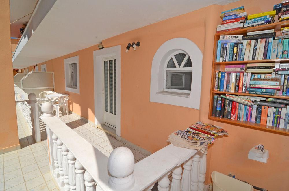 Athina Apartments Zakynthos Town Exterior photo