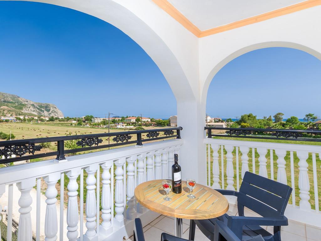 Athina Apartments Zakynthos Town Exterior photo